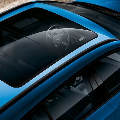 パノラマ・ガラス・サンルーフ BMW 2シリーズ グラン ツアラー パノラマ・ガラス・サンルーフ BMW 2シリーズ グラン ツアラーF46 2018 エストリル・ブルー・メタリック 上空からのビュー