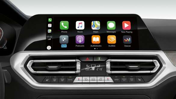 BMW 3シリーズ セダン 、Preparation for Apple CarPlay® G20 Preparation for Apple CarPlay® を搭載したBMW 3シリーズ セダンのコックピット、ディスプレイ正面のクローズ・アップ。 G20