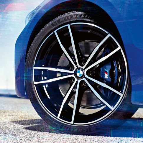 BMW 3 シリーズ セダン、19インチ M ライト・アロイホイール 791M。G20 BMW 3 シリーズ セダンの19インチ M ライト・アロイホイール 791M。G20