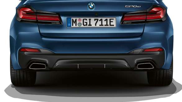 エキゾースト・テールパイプ トリムBMW5シリーズセダンG30 エキゾースト・テールパイプ トリムBMW5シリーズセダンG30フェイスリフト2020クローズアップリア