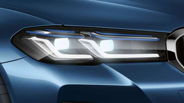 BMWレーザー・ライト BMW5シリーズセダンG30 BMWレーザー・ライトBMW5シリーズセダンG30Facelift2020Phytonic Blueクローズアップ前面