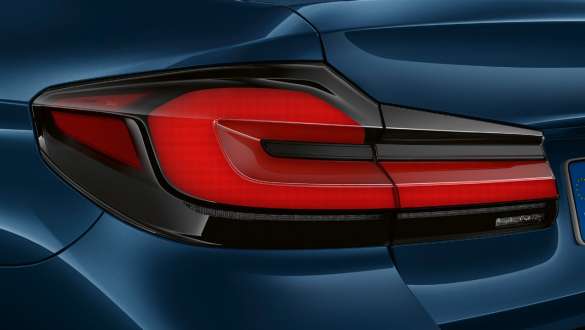 LEDテールライトBMW5シリーズセダンG30 LEDテールライトBMW5シリーズセダンフェイスリフト2020Phytonic Blueクローズアップリア