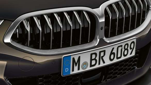 BMW M850i xDriveドラヴィット・グレー・メタリック、フロント、アクティブ・エア・ストリーム・キドニー・グリル。G14 BMW M850i xDriveドラヴィット・グレー・メタリック、フロント、アクティブ・エア・ストリーム・キドニー・グリル。G14