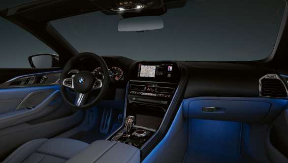 BMW M850i xDrive ドラヴィット・グレー・メタリック、アンビエント・ライト G14 BMW M850i xDrive ドラヴィット・グレー・メタリック、アンビエント・ライト G14
