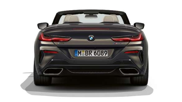 BMW M850i xDriveドラヴィット・グレー・メタリック、リアの画像、スポーツ・イグゾースト・システム G14 BMW M850i xDriveドラヴィット・グレー・メタリック、リアの画像、スポーツ・イグゾースト・システム G14