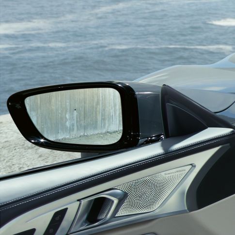 BMW M850i xDrive、Bowers & Wilkinsダイアモンド・サラウンド・システム G14 BMW M850i xDrive、Bowers & Wilkinsダイアモンド・サラウンド・システム G14