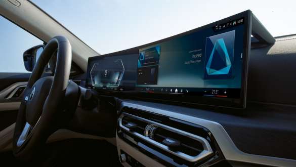 BMWカーブド・ディスプレイ BMW i4 G26 電気自動車 2021 BMWカーブド・ディスプレイ BMW i4 G26 電気自動車 2021 コントロール・ディスプレイ インテリア