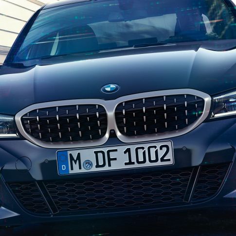 BMW M340i xDrive のダブル・キドニー・グリル BMW M340i xDriveG20サファイア・ブラック・メタリックのダブル・キドニー・グリル、クローズ・アップ