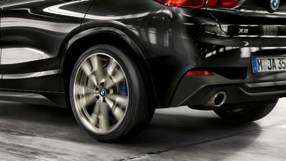 BMW xDrive BMW X2 M35i BMW xDrive BMW X2 M35i ブラック・サファイア・メタリック F39 クローズ・アップ リヤ