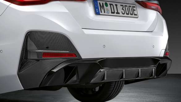 カーボン・ファイバー製のM Performanceリヤ・ディフューザー BMW i4 M50 G26 電気自動車 2021 カーボン・ファイバー製のM Performanceリヤ・ディフューザー BMW i4 M50 G26 電気自動車 2021