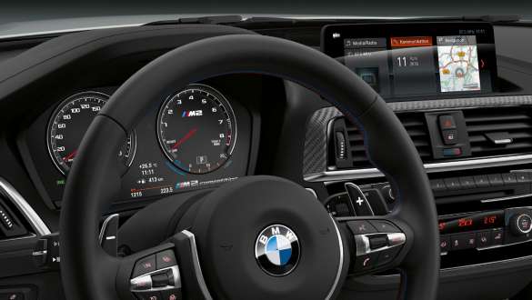 BMW M2 CompetitionのM専用メーター・パネル F87 BMW M2 Competition F87 2018ホッケンハイム・シルバー・メタリックのインテリア - M専用メーター・パネル