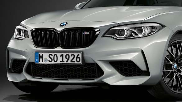 BMW M2 CompetitionのM専用フロント・エプロン F87 BMW M2 Competition F87 2018ホッケンハイム・シルバー・メタリックのフロント・ビュー - M専用フロント・エプロン