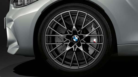 BMW M2 CompetitionのM ライト・アロイ・ホイール Yスポーク・スタイリング788M F87 BMW M2 Competition F87 2018ホッケンハイム・シルバー・メタリックのディテール・ビュー - M ライト・アロイ・ホイール Yスポーク・スタイリング788M