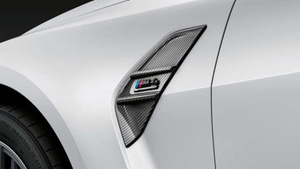 M Performanceカーボン・エア・ブリーザーM xDrive搭載BMW M4 カブリオレ Competition G83 2021 M xDrive搭載BMW M4 カブリオレ Competition G83 2021 M Performanceカーボン・エア・ブリーザー クローズ・アップ