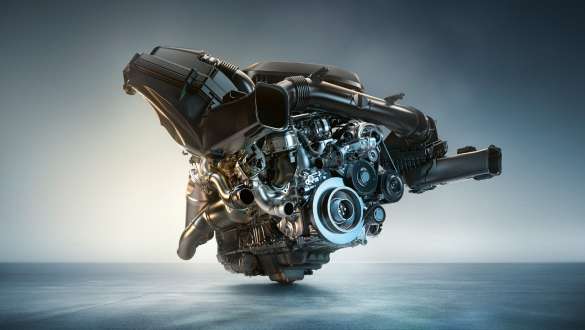 6気筒BMW Mツインパワー・ターボ・ガソリン・エンジン BMW M4 クーペ G82 2020 BMW M4 クーペ G82 2020 6気筒BMW Mツインパワー・ターボ・ガソリン・エンジン、クローズアップ