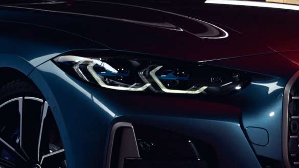 Mエアロダイナミック・パッケージBMW M440i xDrive クーペ G22 2020 BMW M440i xDrive クーペ G22 2020 Mエアロダイナミック・パッケージ、クローズ・アップ フロント・エプロン