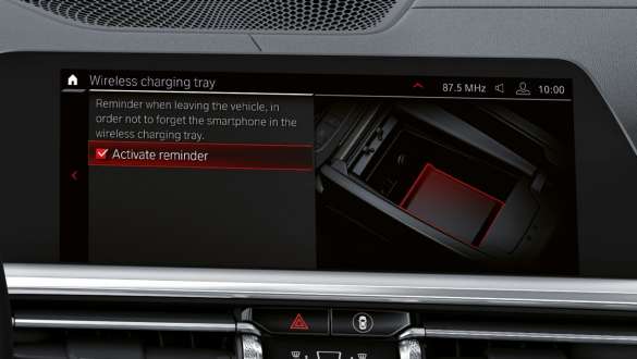 ワイヤレス充電付電話 BMW M4シリーズ G82 G22 BMW M4シリーズ G82 G22 ワイヤレス充電付電話