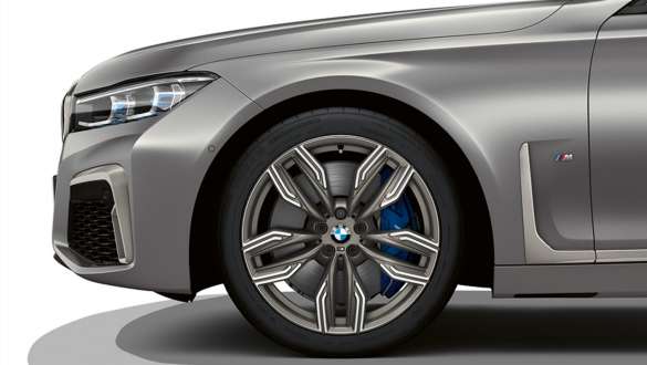 20インチ M ライト・アロイ・ホイール・ダブルスポーク・スタイリング760 M、ミックス・タイヤ BMW M760Li xDrive 、20インチ M ライト・アロイ・ホイール・ダブルスポーク・スタイリング760 M、ミックス・タイヤ