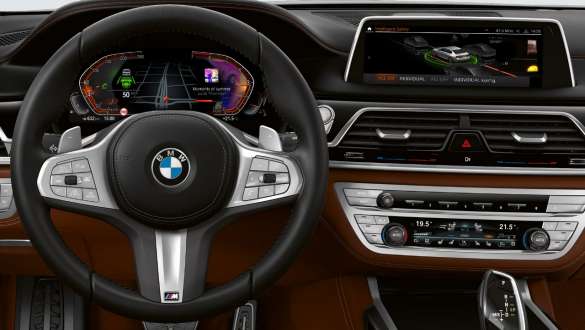 ドライビング・アシスト・プロフェッショナル
BMW M760Li xDrive、ドライビング・アシスト・プロフェッショナル