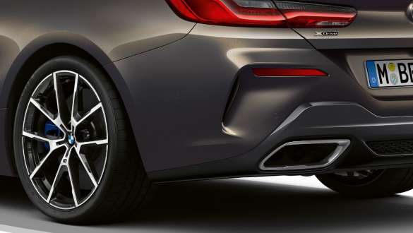 Mスポーツ・ディファレンシャル BMW M850i xDrive カブリオレと M スポーツ・ディファレンシャル。