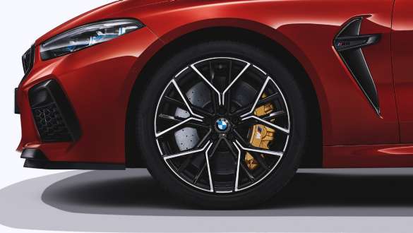 M専用 インテグレーテッド・ブレーキ・システム BMW M8 Competition カブリオレと設定可能な M ブレーキ。