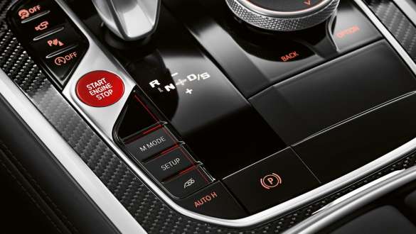 M モード。 BMW M8 コンペティションクーペ(M モード付き)。