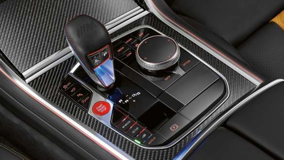 M セレクター・レバー BMW M8 コンペティションクーペ、Mギアセレクター。