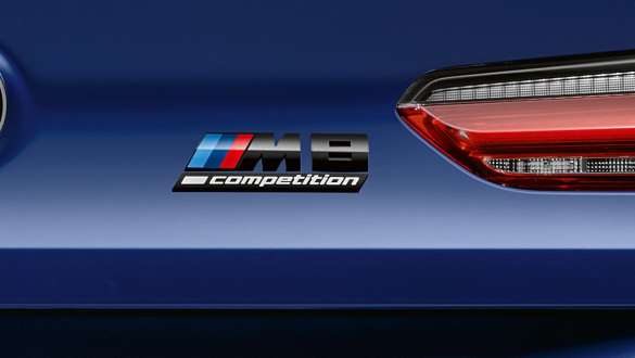 M8コンペティションバッジ。 BMW M8 コンペティションクーペのM8コンペティションバッジ。