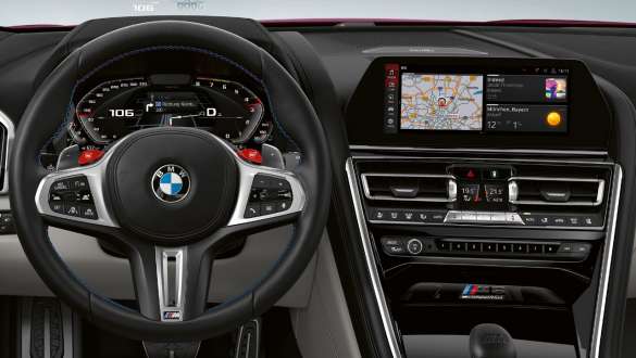 M専用メータ・パネルを装備したBMW M8グラン クーペ Competition F93 M専用メータ・パネルを装備したBMW M8グラン クーペ Competition F93 2020のコックピット