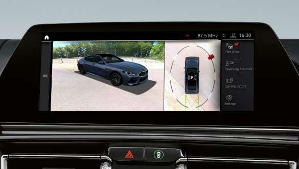 パーキング・アシスト・プラスを装備したBMW 8シリーズ・グラン・クーペM オートモービル F93 パーキング・アシスト・プラスを装備したBMW 8シリーズ・グラン・クーペM オートモービル F93 2020のインテリア