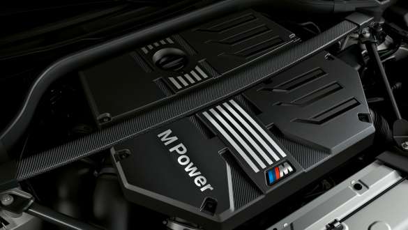 M カーボン製の高精度ストラット。F98 BMW X4 MとBMW X4 M コンペティション、エンジン、M カーボン製の高精度ストラット。F98