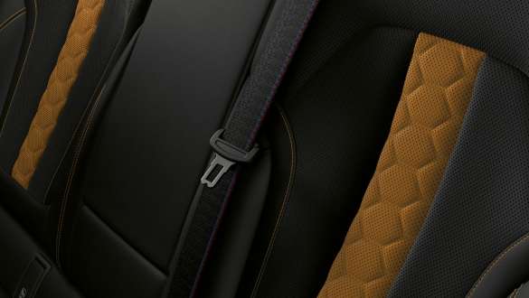 BMW X6 M CompetitionのMシートベルト BMW X6 M Competition F96 2020のインテリア、Mシートベルト