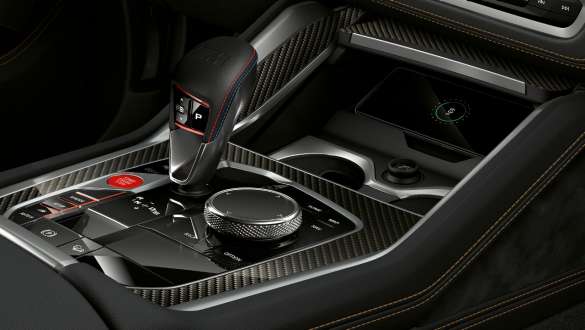 BMW X6 M CompetitionのDrivelogic搭載のMセレクター・レバー BMW X6 M Competition F96 SUV 2020のインテリア、Drivelogic搭載のMセレクター・レバー