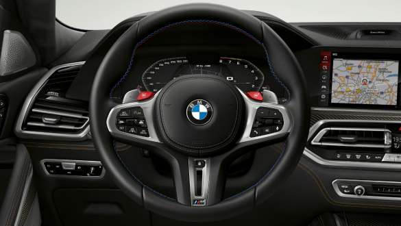 M サーボトロニックを装備したBMW X6 M Competition Mサーボトロニックを装備したBMW X6 M Competition F96 SUV 2020のコックピット