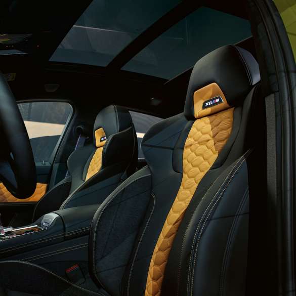 Mマルチファンクション・シートを装備したBMW X6 M Competition Mマルチファンクション・シートを装備したBMW X6 M Competition F96 2020 のインテリア