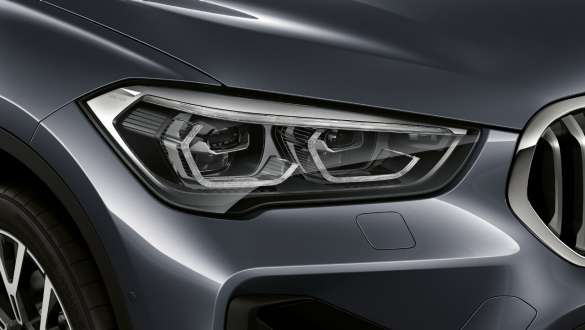 BMW X1 F48 LCI アダプティブLEDヘッドライト BMW X1 F48 LCI アダプティブLEDヘッドライトのクローズアップ