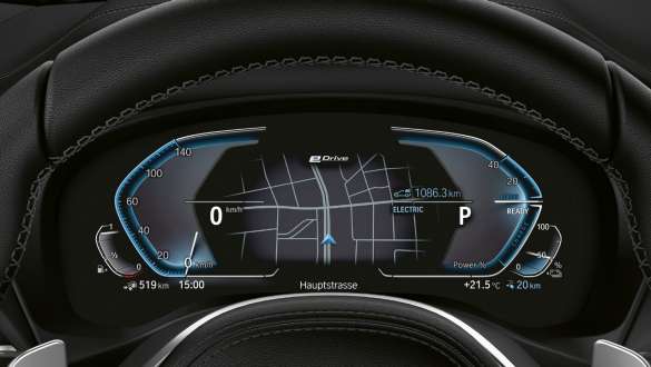 BMW X3 xDrive30e、ハイブリッド専用インスツルメント・クラスター BMW X3 xDrive30e、ハイブリッド専用インスツルメント・クラスター