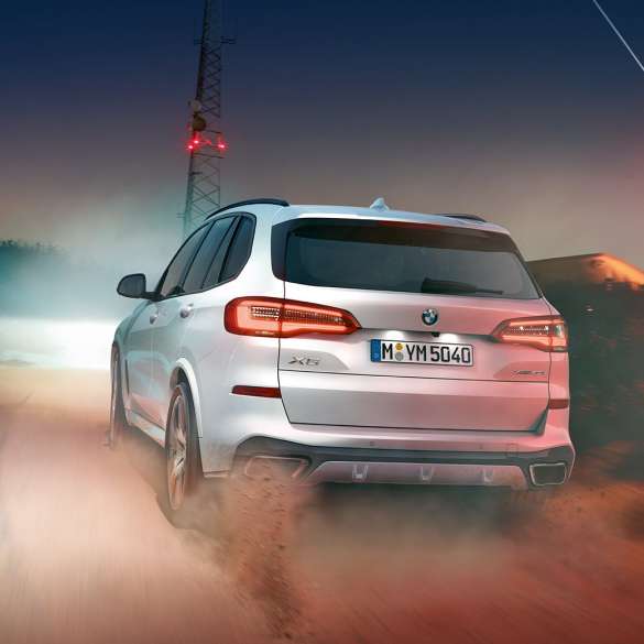 BMW X5 xDrive40i リヤ・ビュー BMW X5 xDrive40i G05 201 8ミネラル・ホワイト・メタリック リヤ・ビュー