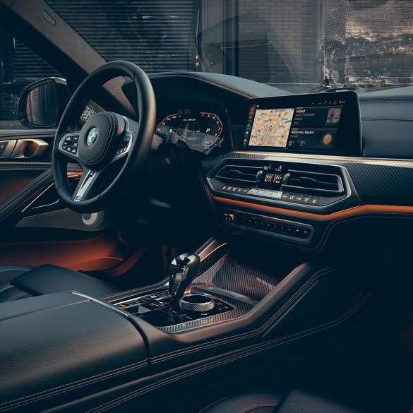BMW X6インテリア。 BMW X6のインテリア。