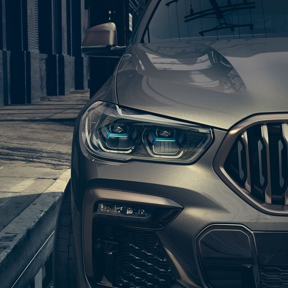 BMW X6レーザーライト。 BMW X6レーザーライトと中心としたクローズアップビュー。