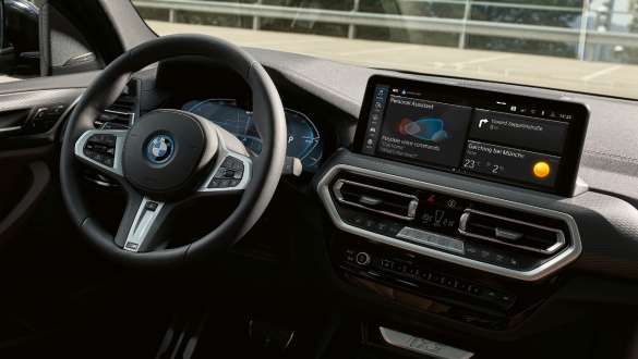 BMW iX3 取扱説明書&ケース 黒 BMW iX3 取扱説明書&ケース 黒