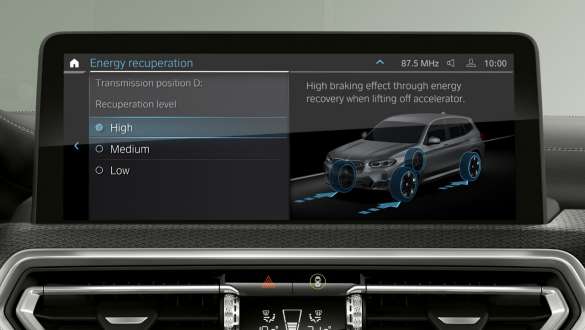 BMW iX3 (G08) : モデル、主要諸元および価格 | BMW.co.jp