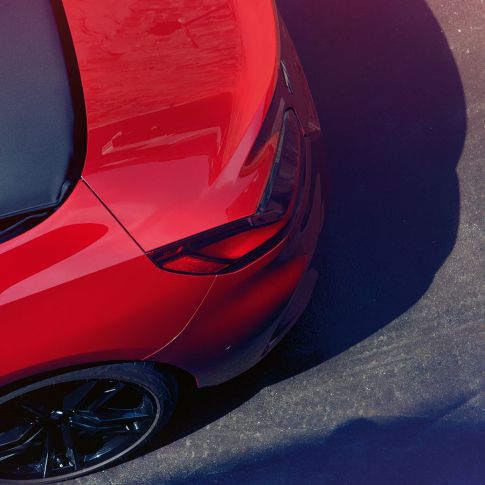 BMW Z4 ロードスターのリアとリア・ホイール G29 BMW Z4 ロードスターのリアおよびリア・ホイールの鳥瞰図 G29
