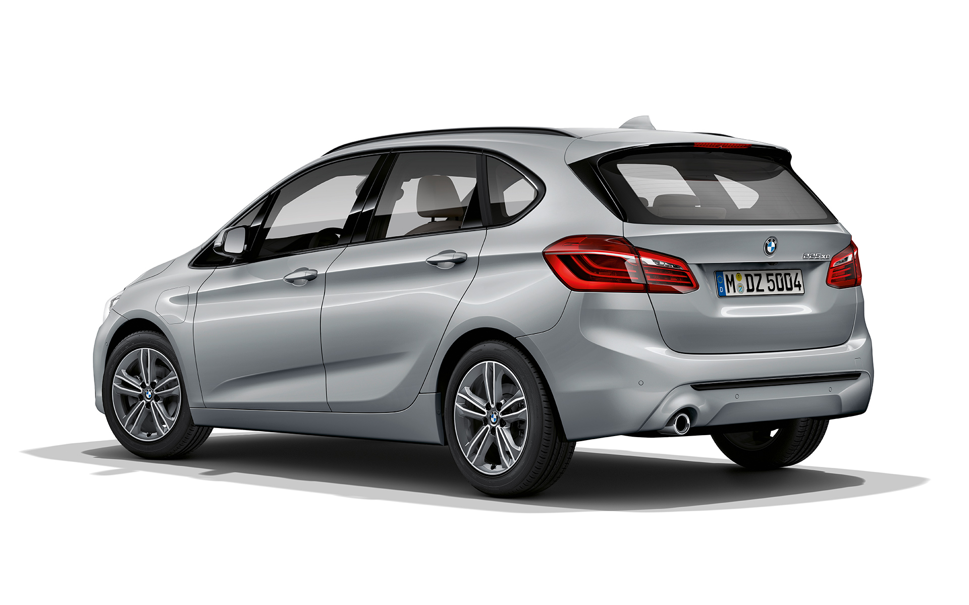 BMW 225xe iPerformance アクティブ ツアラー リヤビュー BMW 225xe iPerformance アクティブ ツアラー リヤビュー