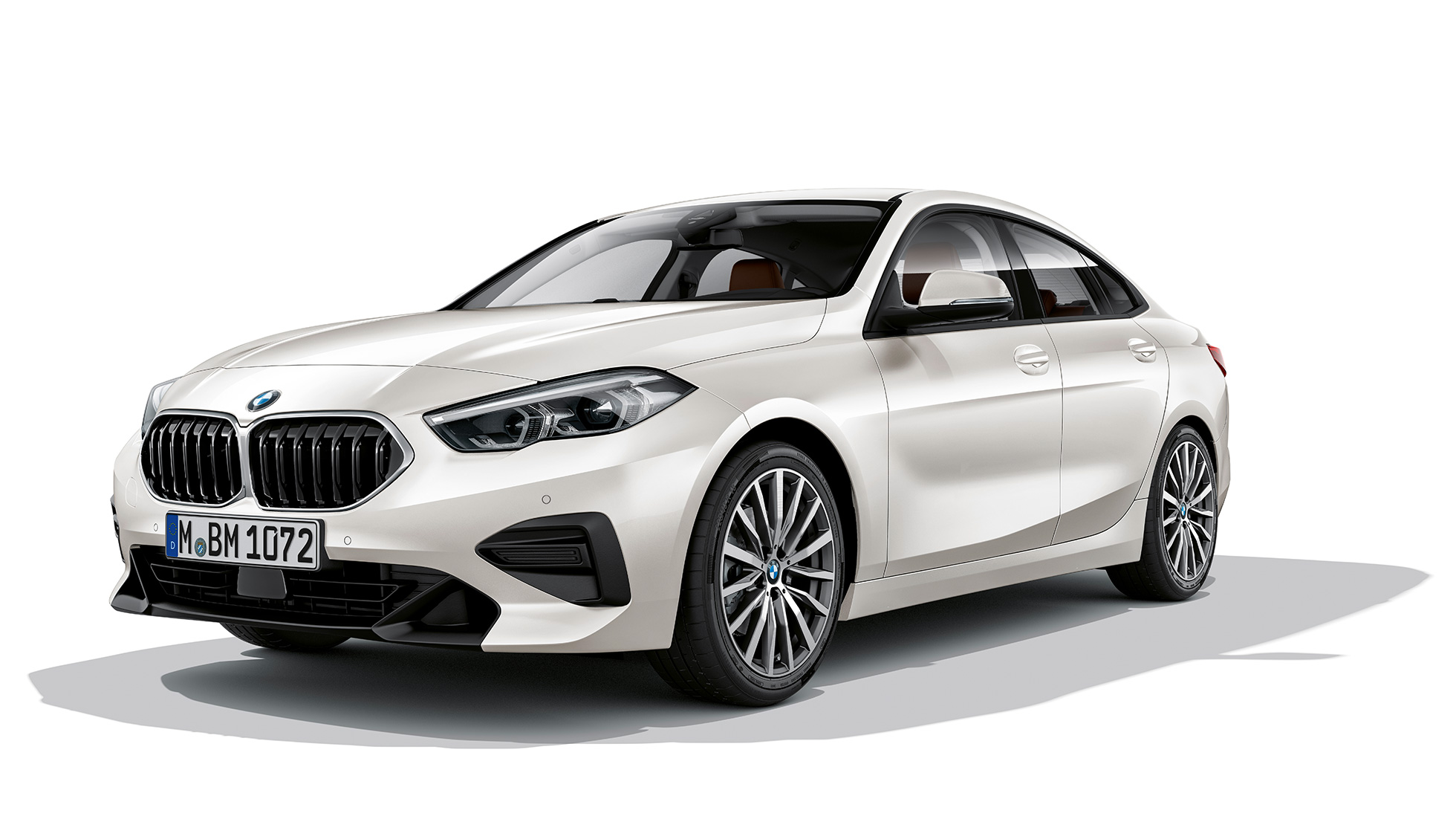 BMW キドニー・グリル、BMW 2 シリーズ グラン クーペ モデル Standard BMW キドニー・グリル、BMW 2 シリーズ グラン クーペ モデル Standard、ミネラル・ホワイト、F44、斜め方向のフロント画像