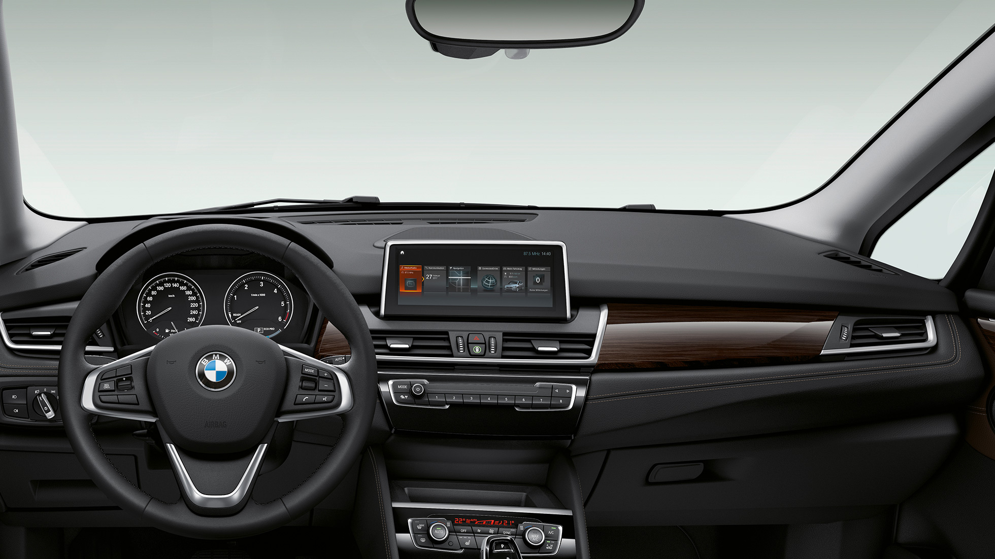 コックピット BMW 2 SUVシリーズ グラン ツアラーLuxury コックピット BMW 2 SUVシリーズ グラン ツアラー218d xDrive Luxury F46 2018 インテリア