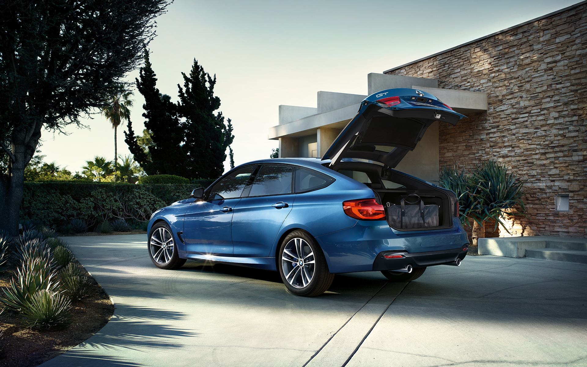 BMW 3シリーズ グランツーリスモ ラゲージ・ルーム BMW 3シリーズ グランツーリスモ ラゲージ・ルーム