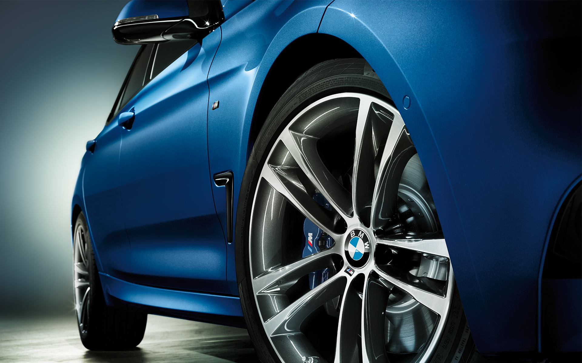 BMW 3シリーズ グランツーリスモ タイヤ BMW 3シリーズ グランツーリスモ タイヤ