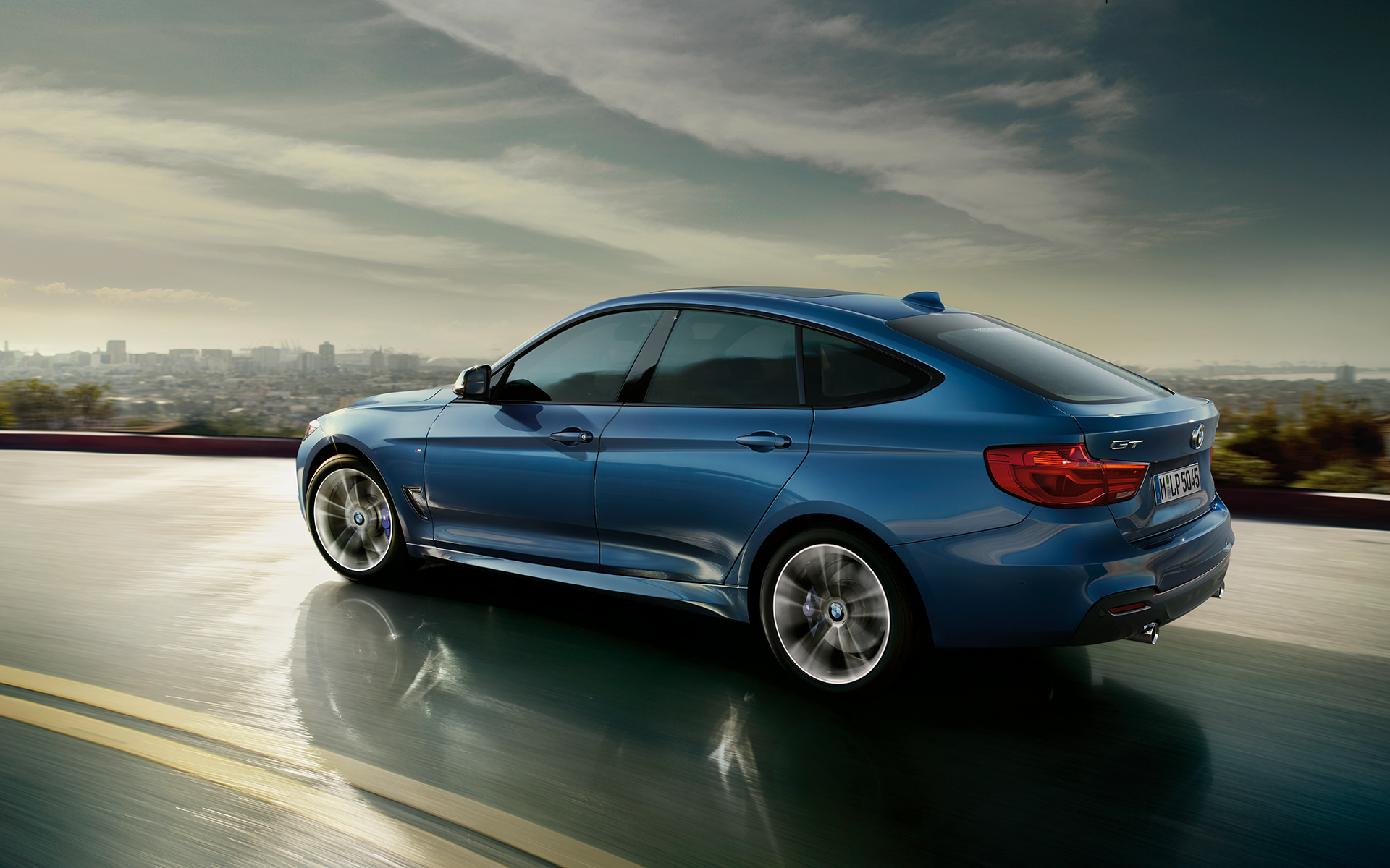 BMW 3シリーズ グランツーリスモ サイドビュー BMW 3シリーズ グランツーリスモ サイドビュー