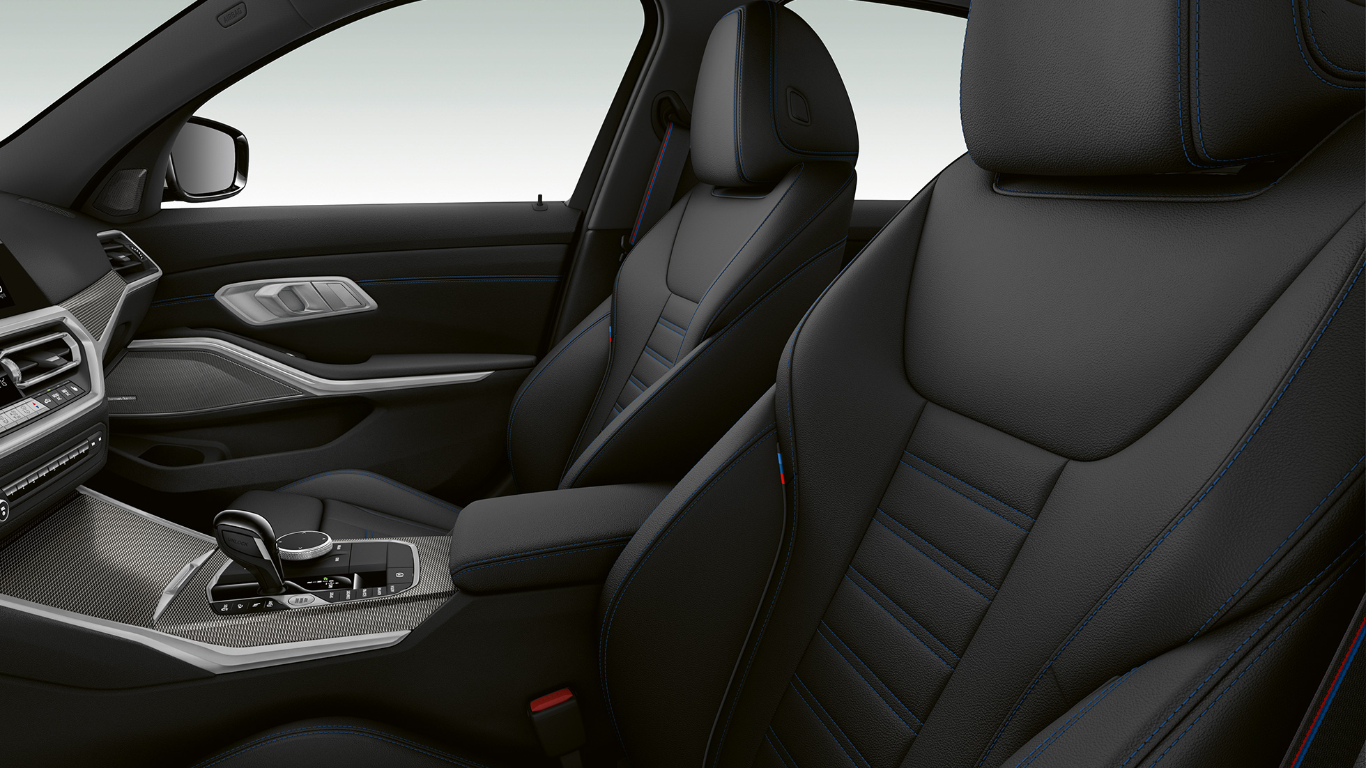 BMW M340i xDrive、フロント・シート。G20 BMW M340i xDrive、フロント・シート、サイドのクローズ・アップ。G20